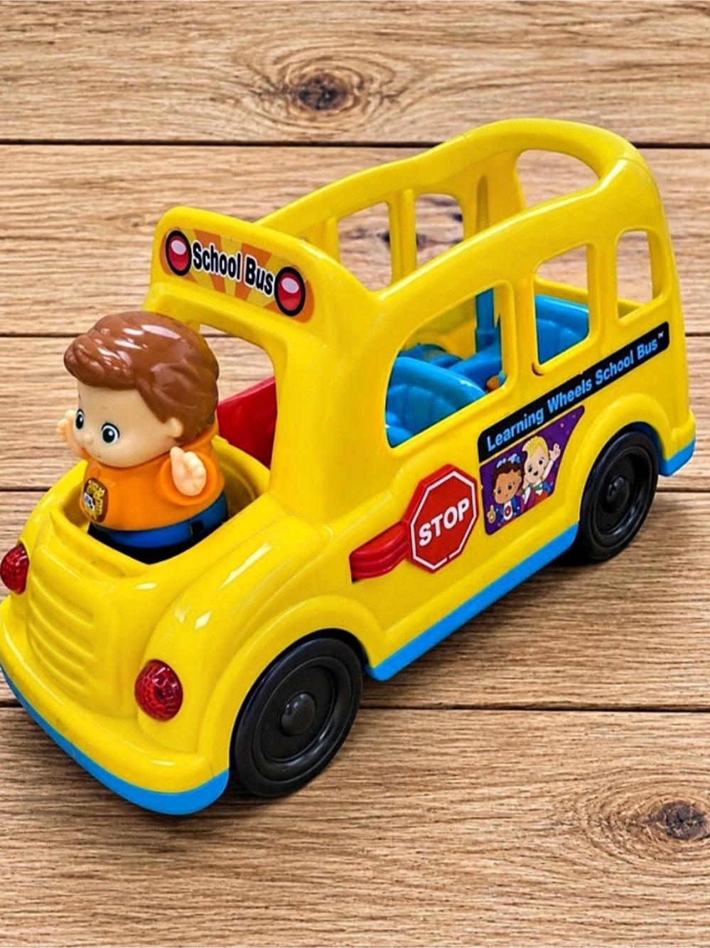 VTech Go! Go! Smart Friends Learning Wheels School Bus